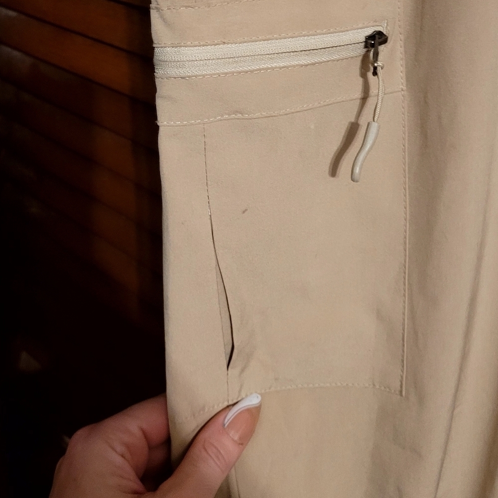 Ladies Feather Light Khaki Joggers/ Cargo Pants. Size Small. Sooo Comfortable. - Picture 5 of 7